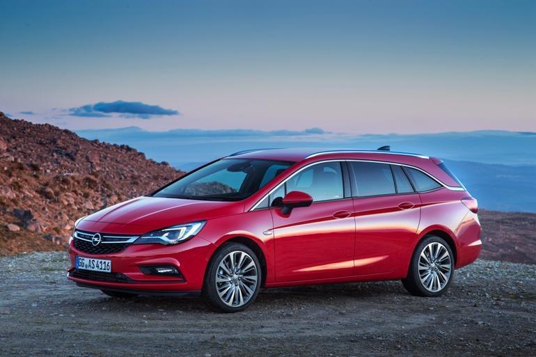 Νέο Opel Astra BiTurbo Hatchback: …κάτι να καίει