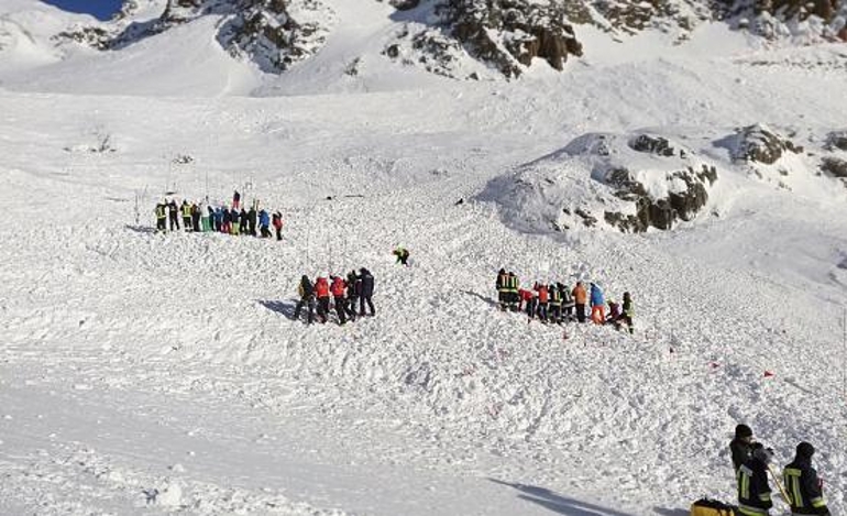 Στους έξι οι νεκροί από χιονοστιβάδες στην Ιταλία