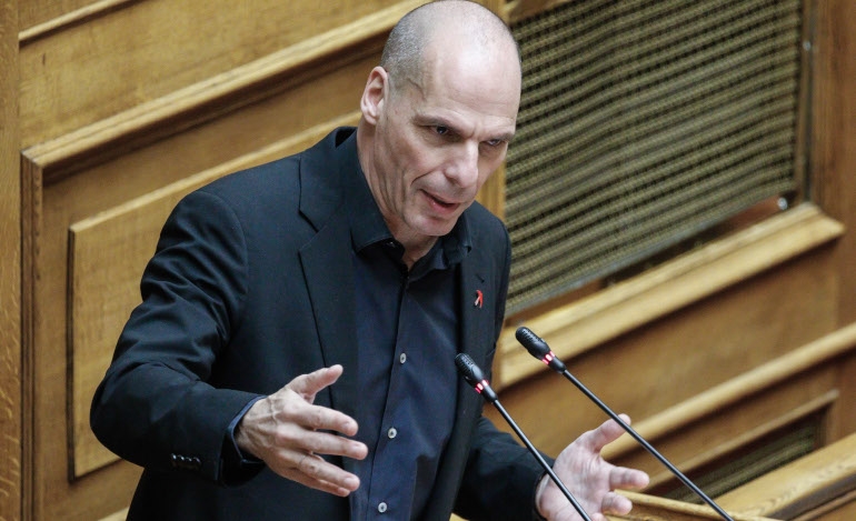Στη Βουλή κατέθεσε ο Βαρουφάκης τις ηχογραφήσεις του από το Eurogroup 
