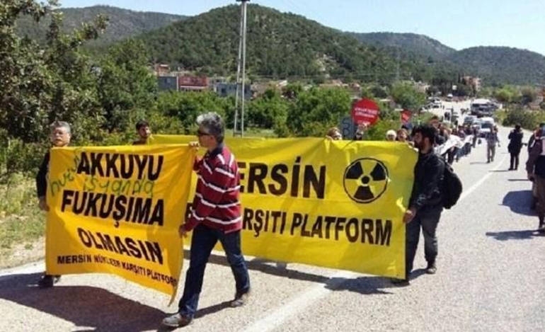 Διαμαρτυρίες κατά της κατασκευής πυρηνικού εργοστασίου στο Ακουγιού