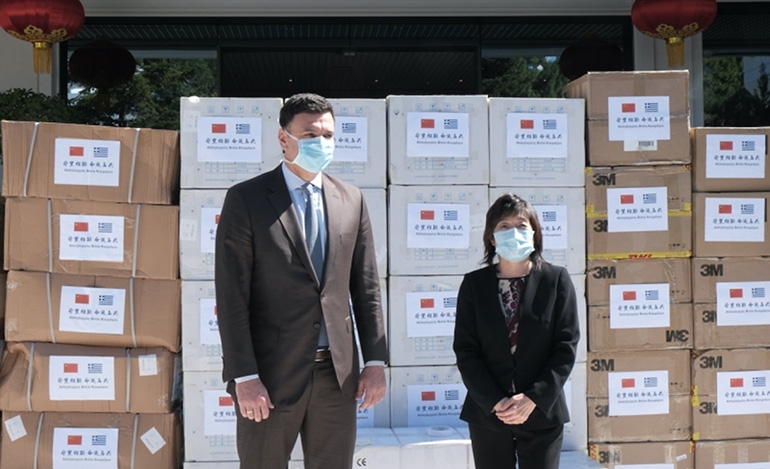 Προμήθεια μασκών από Κίνα εξασφάλισε η κυβέρνηση