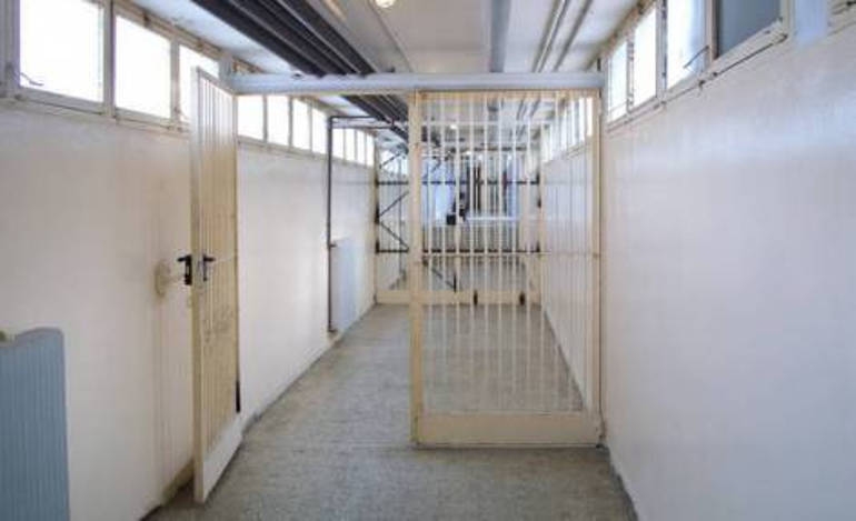 Κρατούμενος ξυλοκόπησε σωφρονιστικό υπάλληλο στις φυλακές Αυλώνα