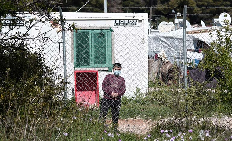 Η Αυστρία στέλνει στην Ελλάδα λυόμενα για διαμονή προσφύγων