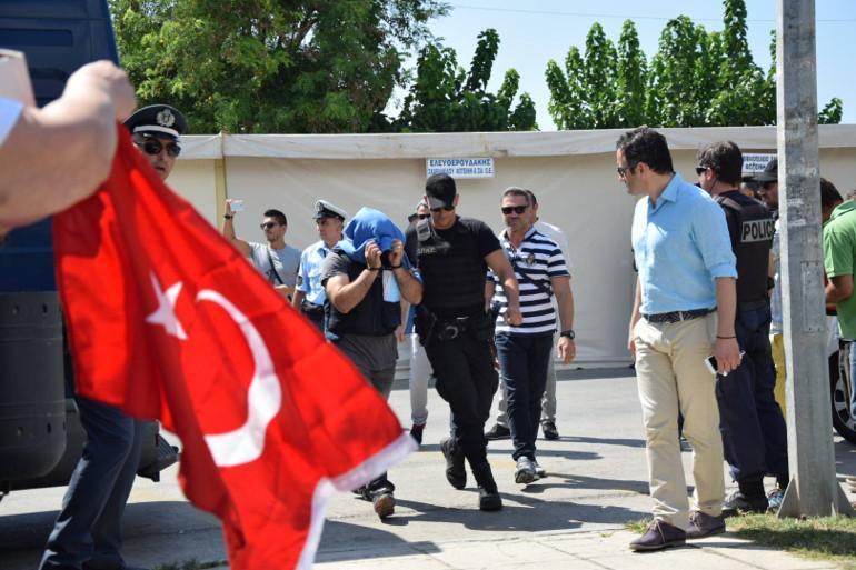Απορρίφθηκαν οι αιτήσεις ασύλου 6 εκ των Τούρκων αξιωματικών