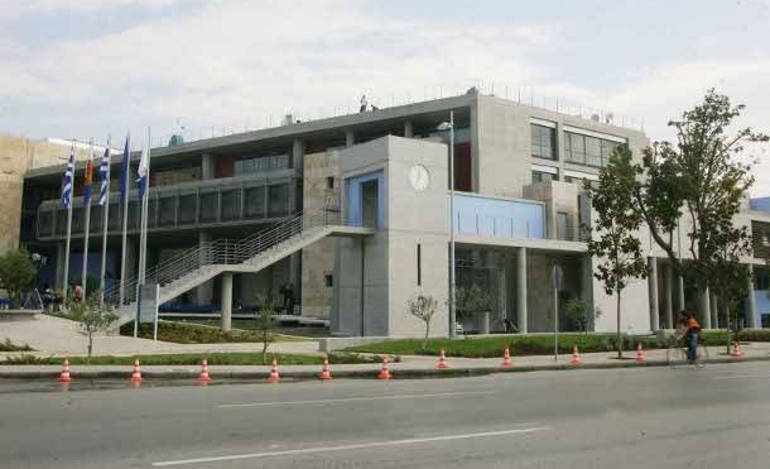 Τροχαίο με τρεις νεκρούς μπροστά στο δημαρχείο της Θεσσαλονίκης