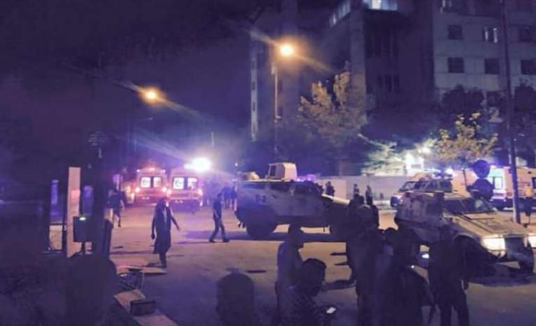 Έκρηξη παγιδευμένου αυτοκινήτου με τρεις νεκρούς στο τουριστικό Βαν της Τουρκίας