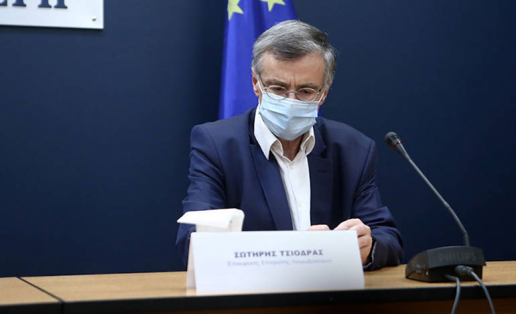 Ο καθ.Τσιόδρας στο επίκεντρο πολιτικής αντιπαράθεσης κυβέρνησης- ΣΥΡΙΖΑ