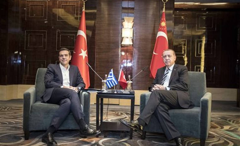 Προβληματίζεται η κυβέρνηση, αντιδρούν ΝΔ - Κίνημα Αλλαγής στις δηλώσεις Ερντογάν