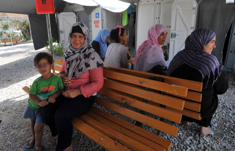 Μεταφορά έως και 2.000 προσφύγων και μεταναστών στην Κρήτη