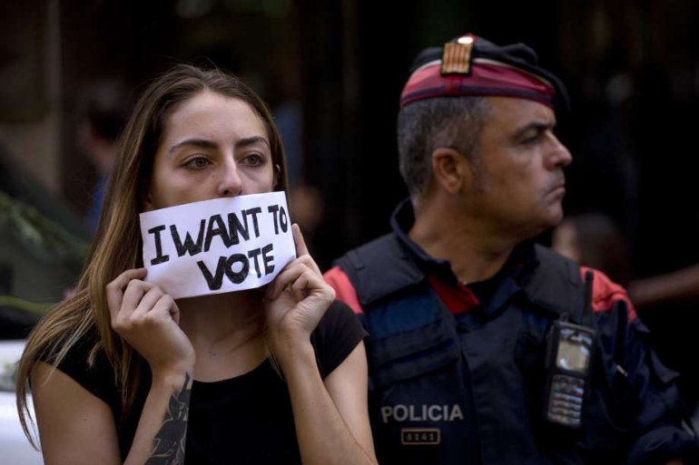 Εάν δεν ελεγχθεί η κρίση στην Καταλονία το κόστος θα είναι τεράστιο για την Ελλάδα