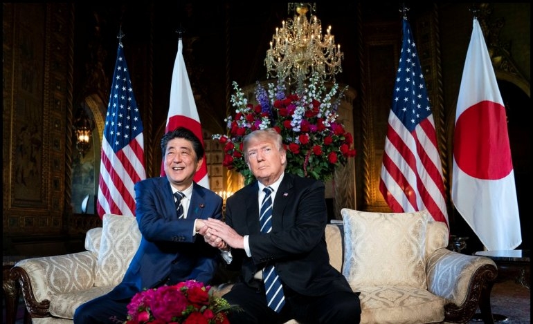 Συμφωνία Τραμπ-Άμπε για «μέγιστη πίεση» στη Βόρεια Κορέα