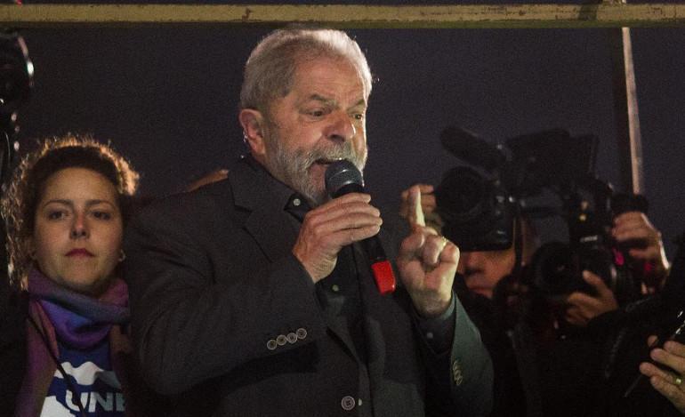 Ο πρώην πρόεδρος της Βραζιλίας παραπέμπεται για μίζες ενός εκάτ. ευρώ