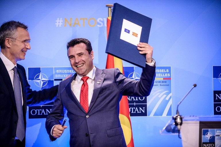 Την πρόσκληση του ΝΑΤΟ για έναρξη των ενταξιακών συνομιλιών έλαβε ο Ζάεφ