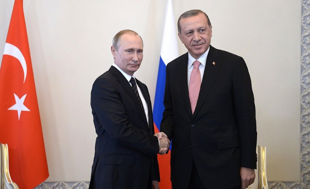 Πούτιν και Ερντογάν καλούν σε κατάπαυση πυρός στη Λιβύη