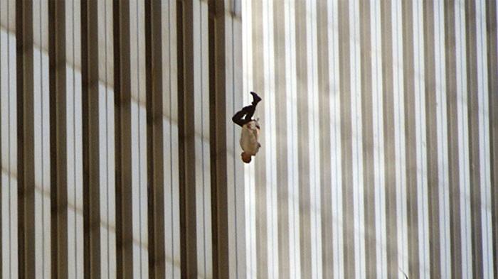 9/11: Η απαγορευμένη φωτογραφία (video)