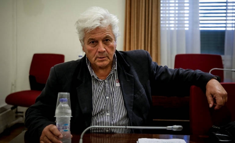 Δεν παραιτήθηκε ο Παπαχριστόπουλος - Λίγες ημέρες αναβολή του ζήτησε ο Βούτσης