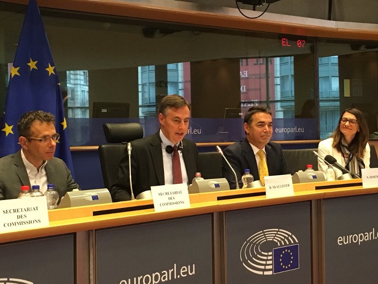 Ντιμιτρόφ στο Ευρωκοινοβούλιο: Είμαστε Μακεδόνες και μιλάμε τη μακεδονική γλώσσα