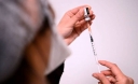 Από από 1/2 Γυμνάσια-Λύκεια - ανησυχούν οι μεταλλάξεις - ανοίγει ο εμβολιασμός για τους 80-84