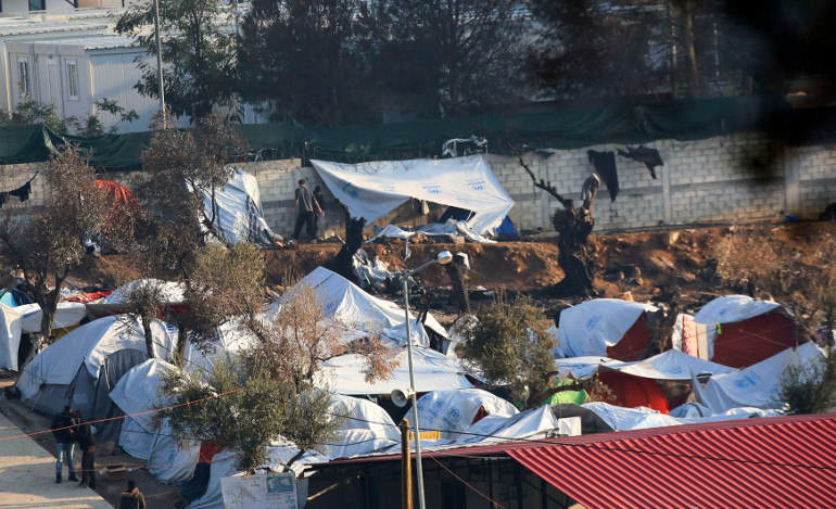 Ασφάλεια και ποιότητα ζωής στα κέντρα φιλοξενίας υπόσχεται ο Τσίπρας μετά την φωτιά