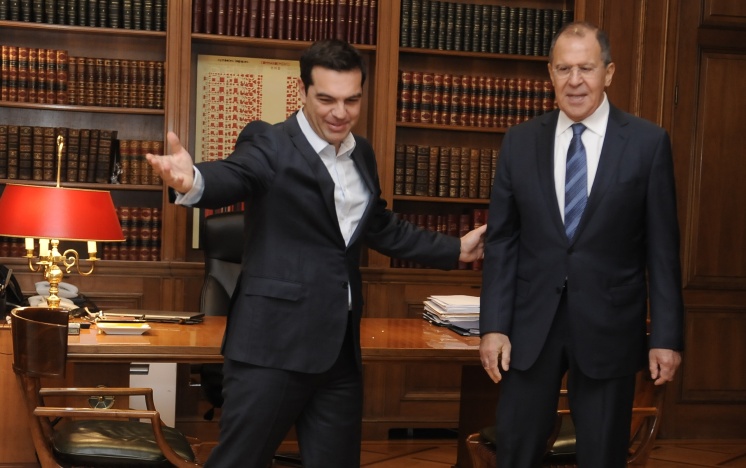 Tσίπρας με Λαβρόφ: Να συνεχιστεί η πολύ καλή συνεργασία Ελλάδας-Ρωσίας
