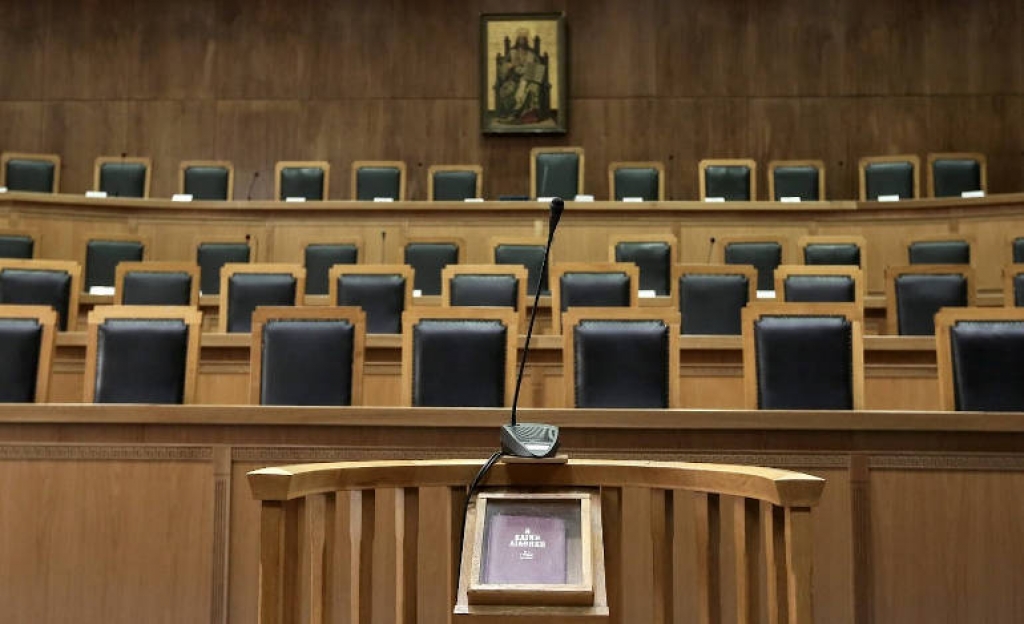 Πολιτική αντιπαράθεση για την ανεξαρτησία της δικαιοσύνης μετά την κλήση Βαξεβάνη σε απολογία απο τον Άρ.Παγο