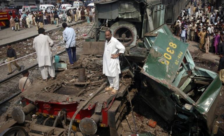 Νέα σύγκρουση τρένων με 21 νεκρούς στο Πακιστάν