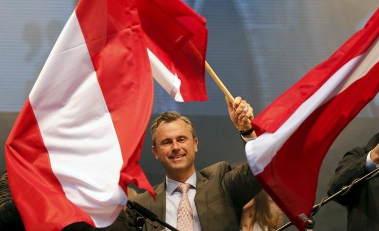 Η ακροδεξιά στην Αυστρία υπόσχεται δημοψήφισμα εξόδου από την Ε.Ε.