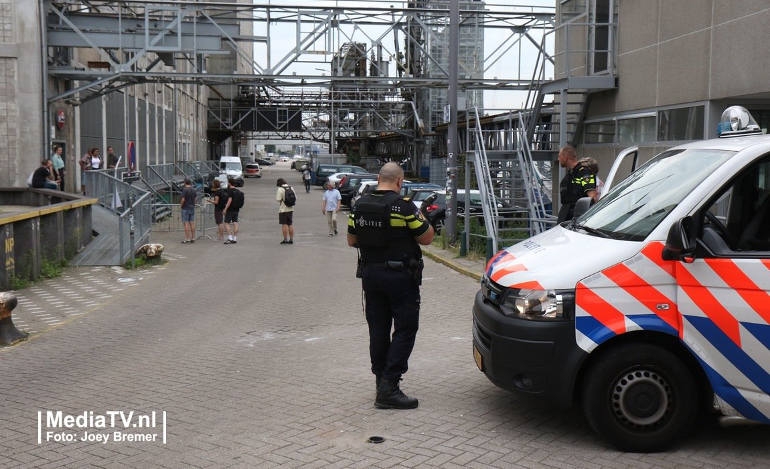 Βαν με φιάλες αερίου εντοπίστηκε στο Ρότερνταμ - Ακυρώθηκε συναυλία - Ανακρίνεται ο οδηγός