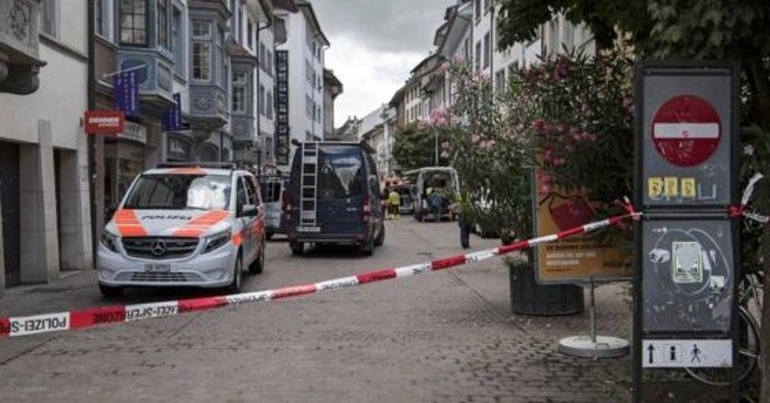 Ελβετία: Πέντε τραυματίες από επίθεση με αλυσοπρίονο