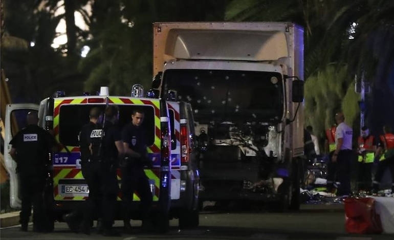 Τρεις νεκροί από επίθεση σε εκκλησία στη Νίκαια της Γαλλίας