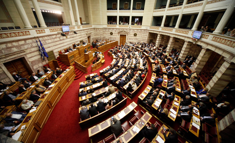 Κατατέθηκαν στη βουλή οι τροπολογίες με τα «εκκρεμή προαπαιτούμενα»