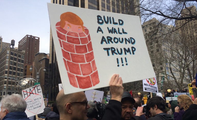 Διαδηλώσεις κατά του Τραμπ σε πολλές αμερικανικές πόλεις 