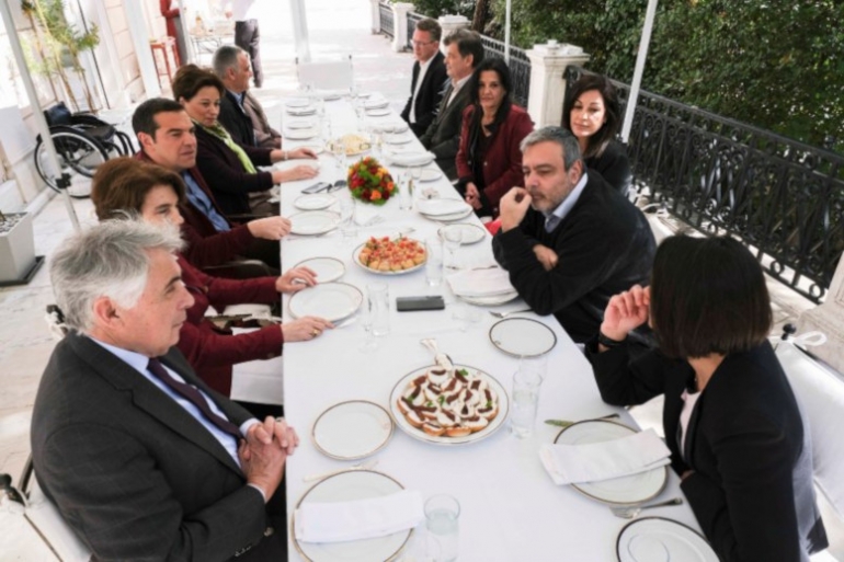 Συνάντηση Τσίπρα με τους νέους υποψήφιους ευρωβουλευτές του ΣΥΡΙΖΑ