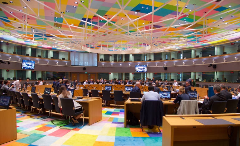 Το Eurogroup απαιτεί από την κυβέρνηση πάγωμα κάθε συζήτησης για αλλαγή μέτρων του μνημονίου Τσίπρα
