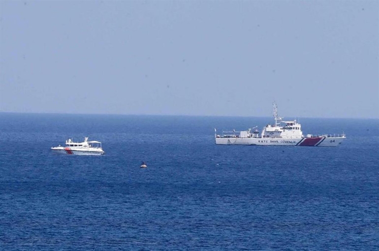 Οι Τούρκοι συνέλαβαν ψαράδες σε κυπριακό αλιευτικό