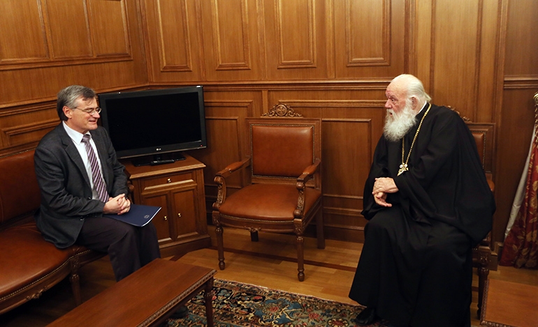 Ο Δρ Τσιόδρας είχε και κατ΄ιδίαν συνάντηση με τον αρχιεπίσκοπο Ιερώνυμο