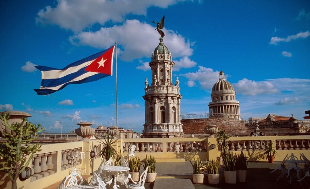 Έπεσε το τελευταίο «οχυρό»: Η Κούβα νομιμοποιεί τους γάμους των γκέι