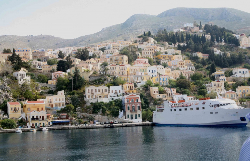 Τουρκικό ιστιοφόρο εμβόλισε και βύθισε ελληνικό αλιευτικό στη Σύμη