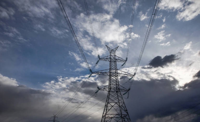 Τα τιμολόγια των παρόχων ηλεκτρικού ρεύματος για τον Οκτώβριο και οι επιδοτήσεις