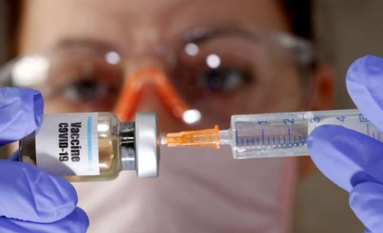 Ανοίγει η 4η δόση εμβολίου κατά COVID για τους άνω των 80