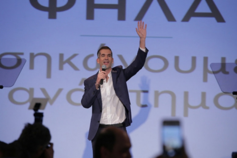 Ο Κώστας Μπακογιάννης κατέθεσε την υποψηφιότητά του για το Δήμο Αθηναίων