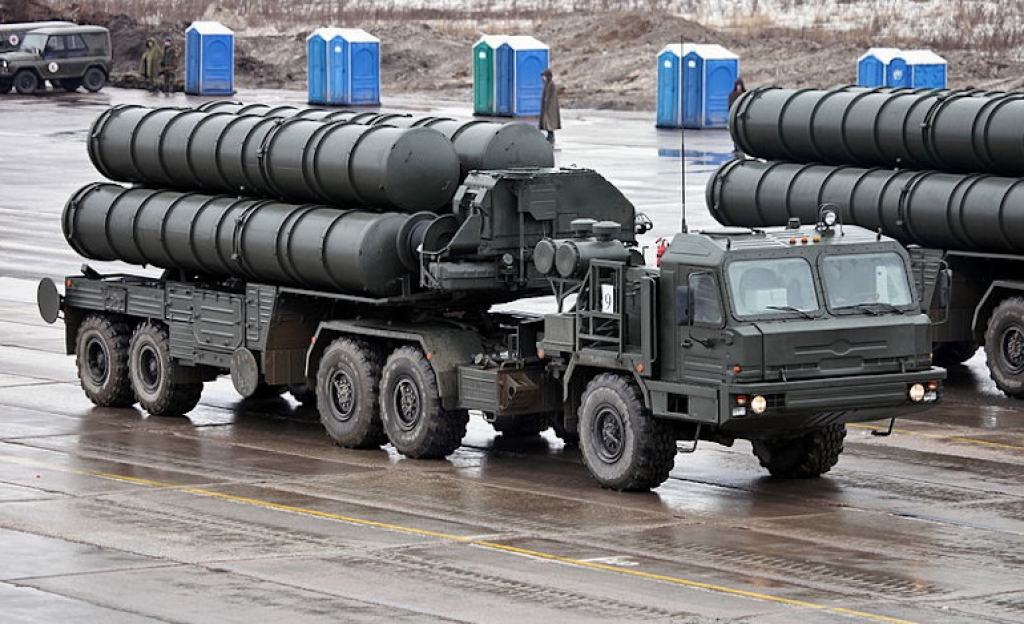 Ρωσικούς πυραύλους S-400 εξετάζει να αγοράσει το Ιράκ