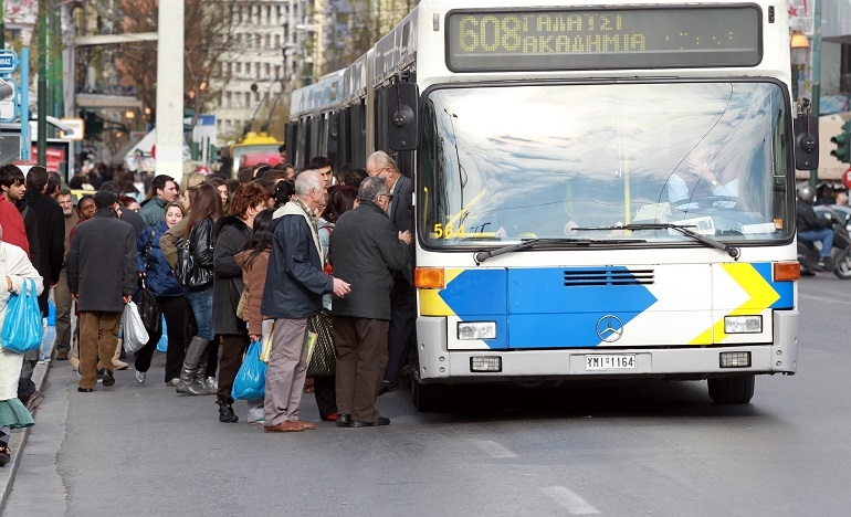 Αλλαγές στις συγκοινωνίες - Επιβίβαση μόνο από την μπροστινή πόρτα σε λεωφορεία-τρόλεϊ