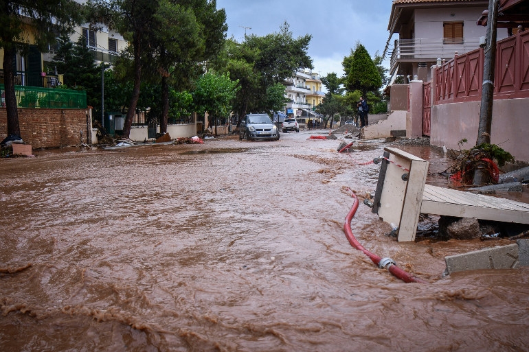 Περί υποδομών - Οι καταστροφές στη Μάνδρα και στη Μαγούλα κάτι πρέπει να μας διδάξουν