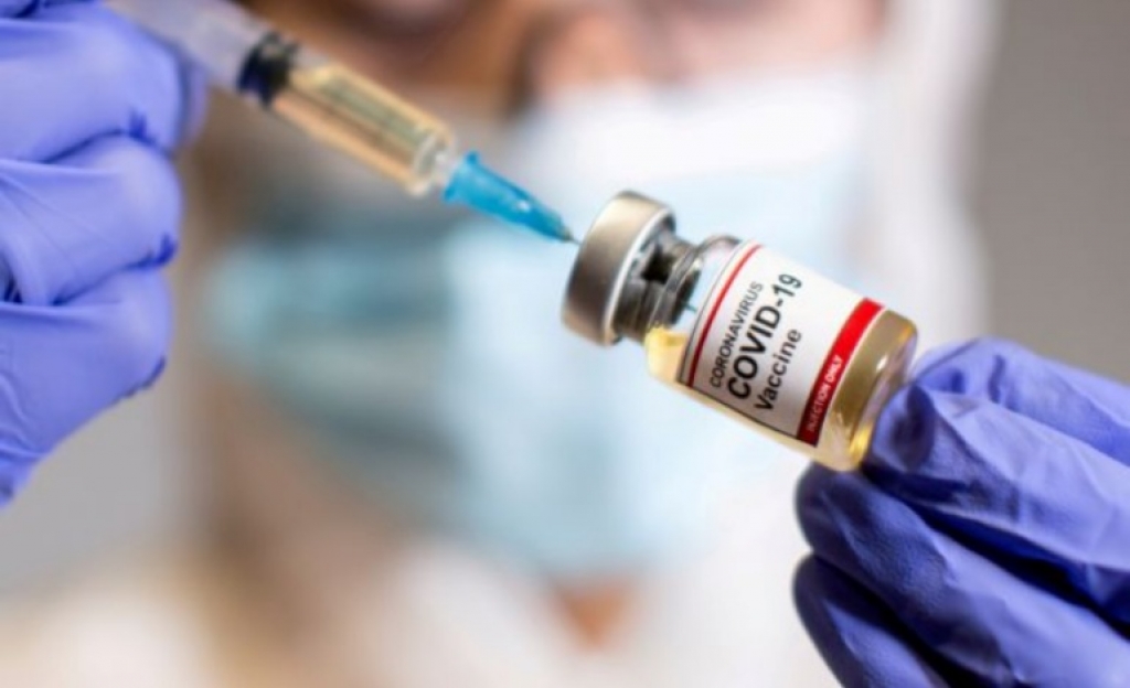 Άνοιξε η πλατφόρμα για την τρίτη δόση του εμβολίου σε 285.000 άτομα