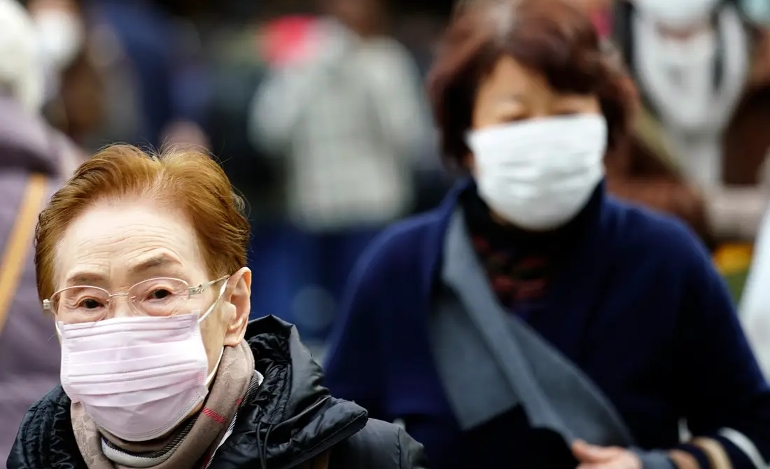 Έλλειψη κλινών για τα κρούσματα του ιού διαπιστώνει η Κίνα