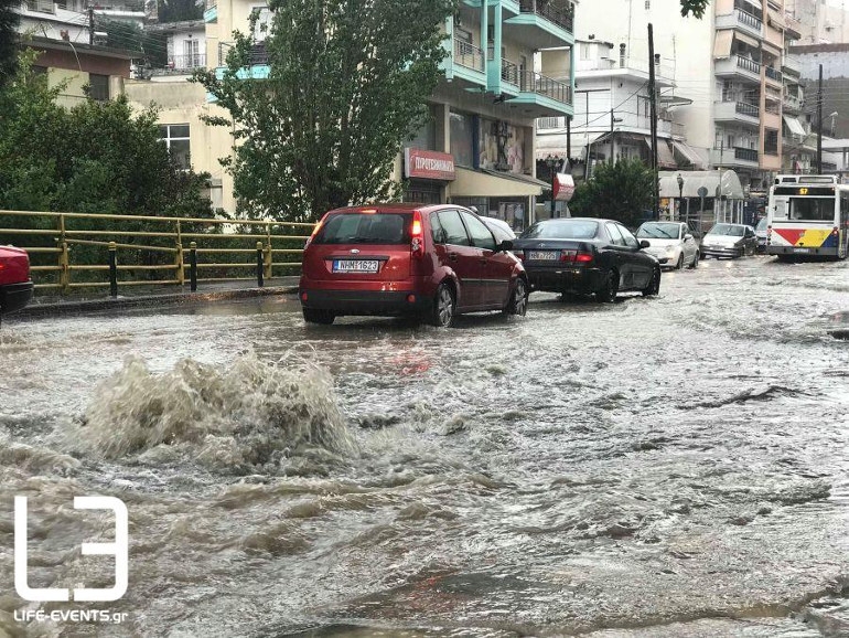 Πλημμύρες από την κακοκαιρία στη Θεσσαλονίκη
