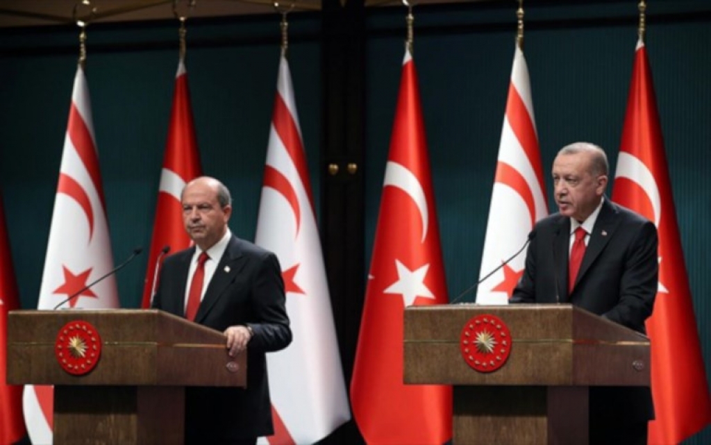Ερντογάν σε Τατάρ: Πρέπει να τεθεί στο τραπέζι μια λύση δύο κρατών