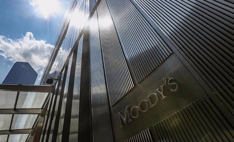 Ο οίκος Moody&#039;s υποβάθμισε 20 χρηματοπιστωτικά ιδρύματά της Τουρκίας