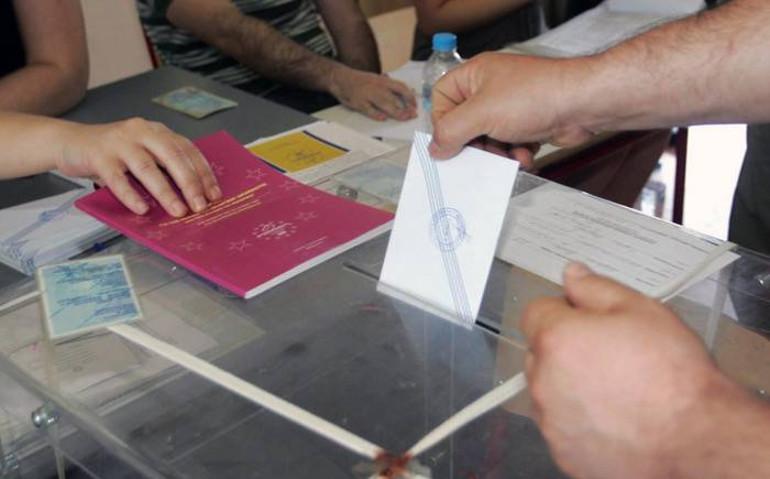 Ο Τσίπρας διαψεύδει τις διαρροές του Μαξίμου για εκλογές